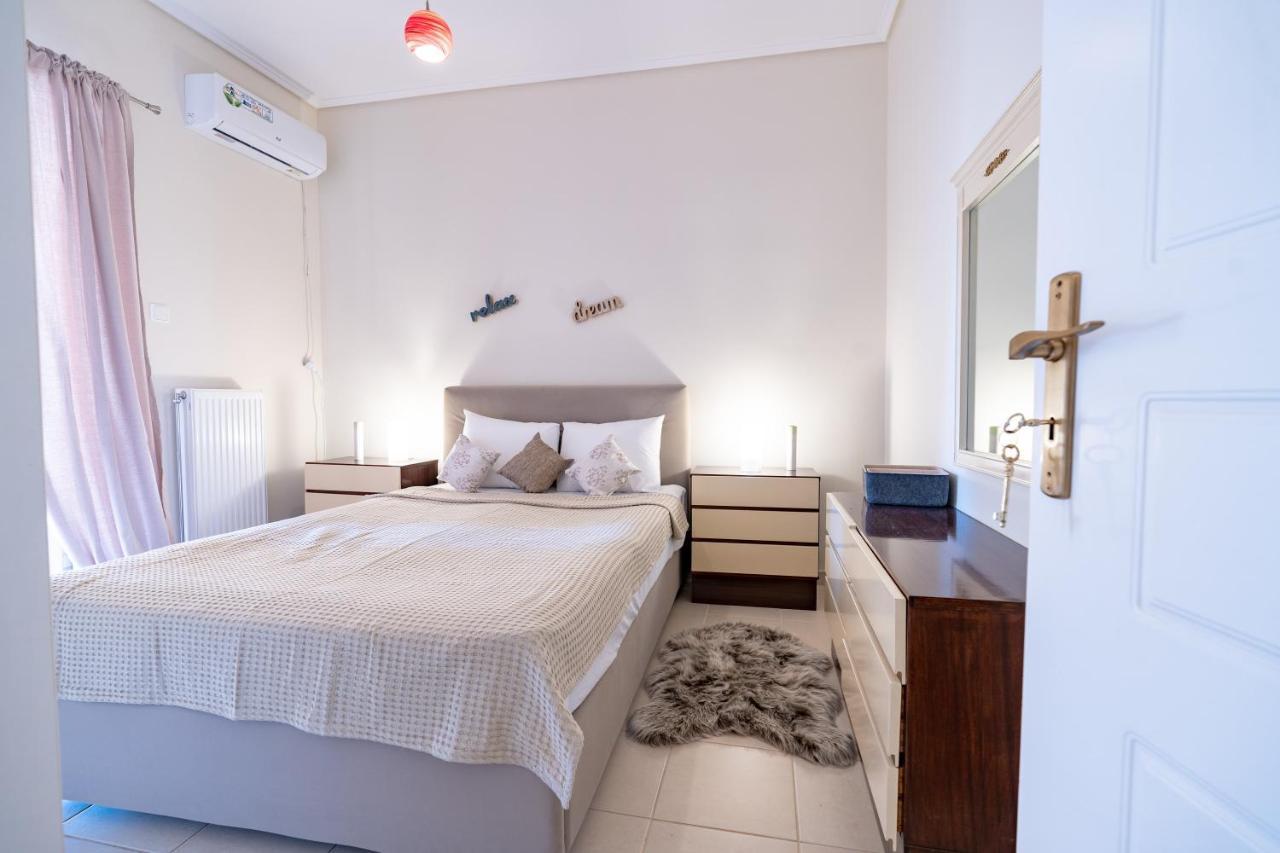 Koropi 3 Bedroom Apartment 4 Pers Extérieur photo